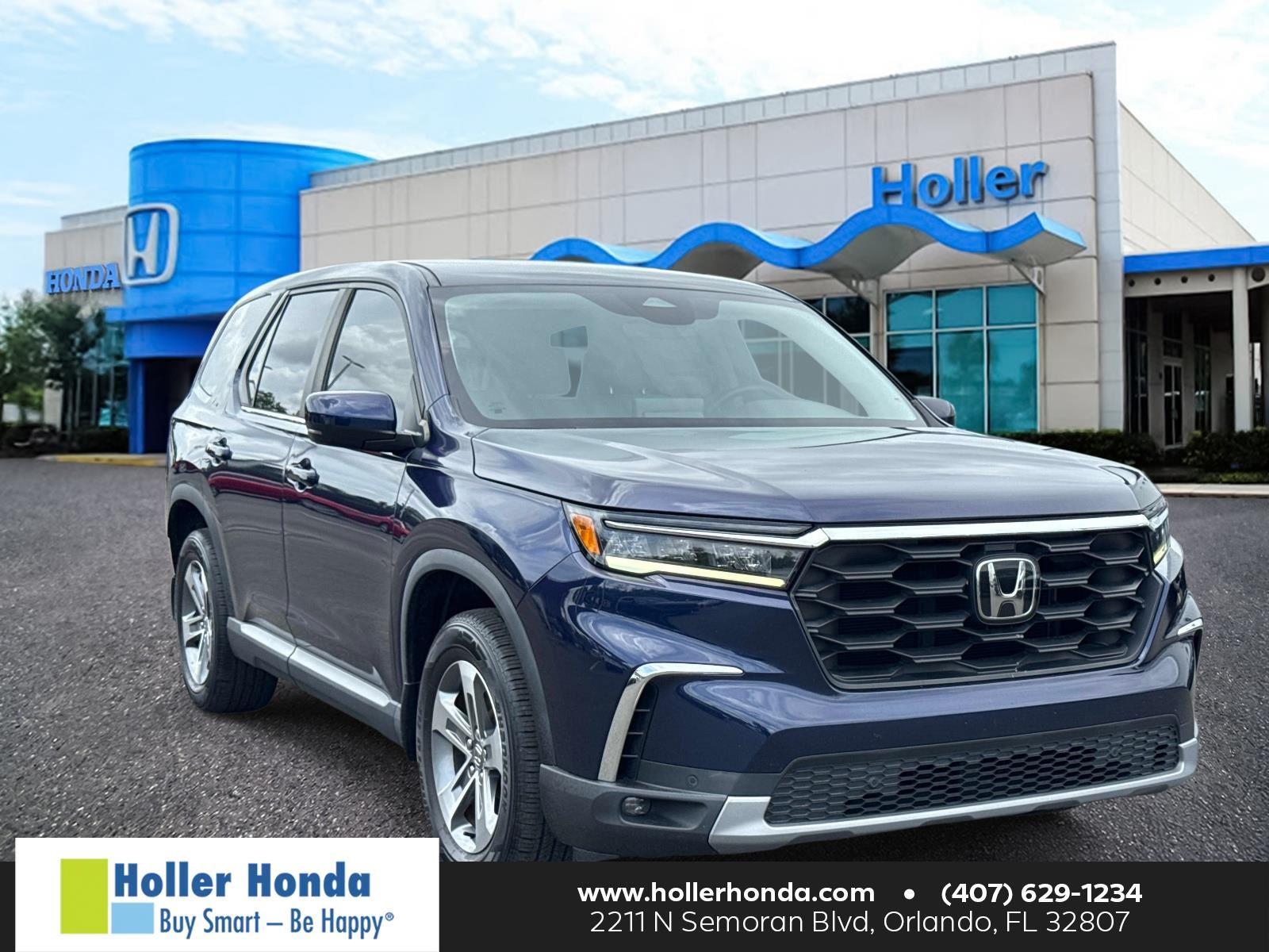 2023 Honda Pilot EX-L w/Rear Captain’s Chairs