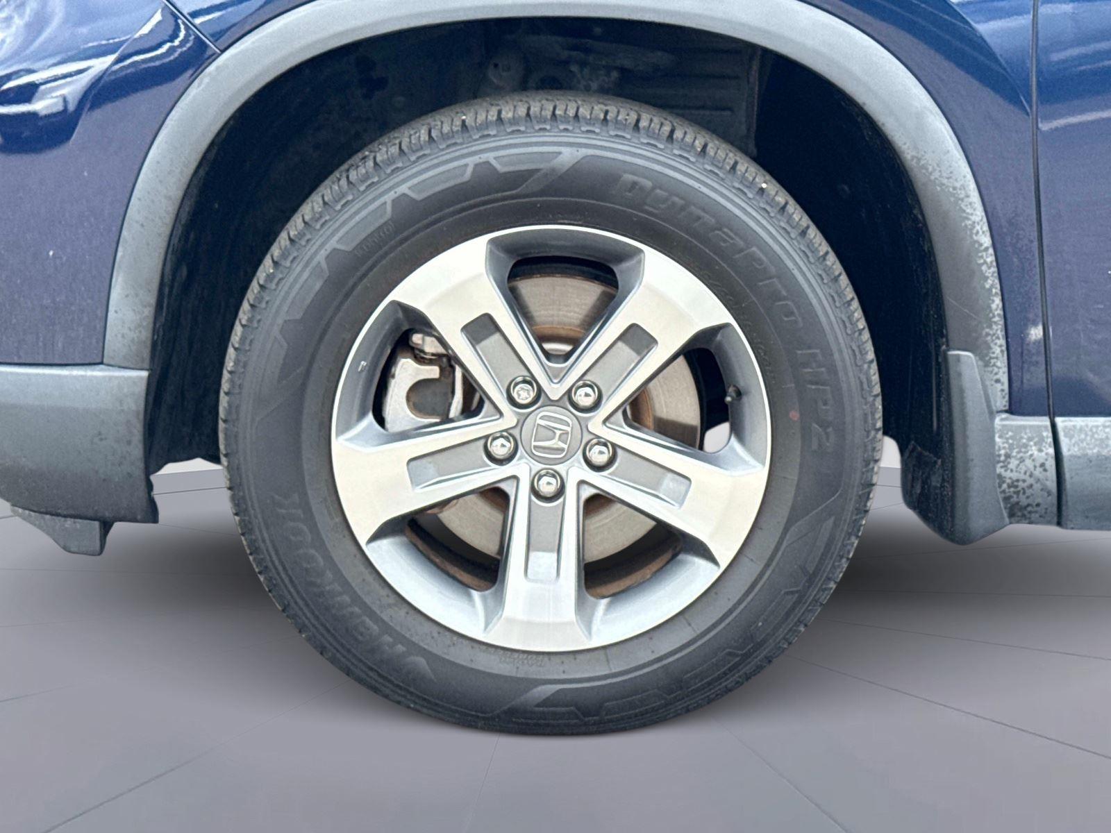 2023 Honda Pilot EX-L w/Rear Captain’s Chairs