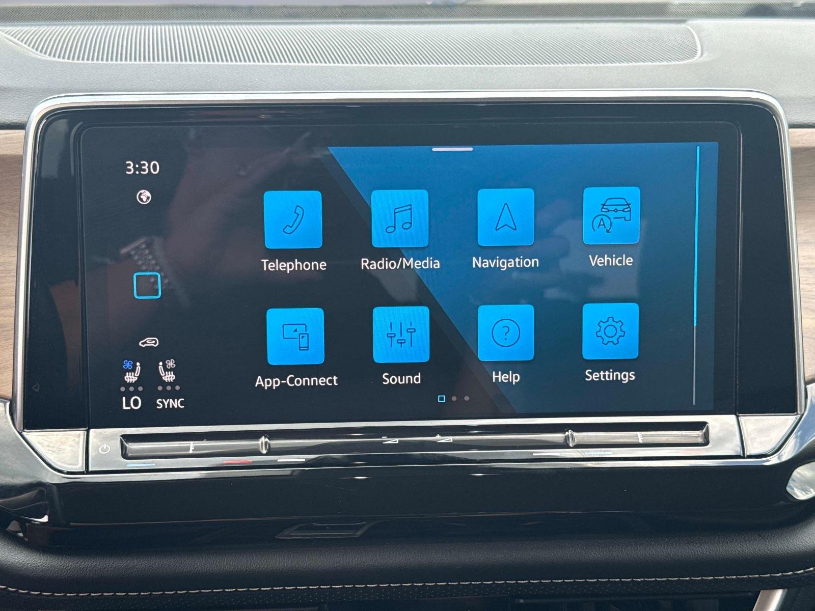 2025 Volkswagen Atlas 2.0T SE w/Technology