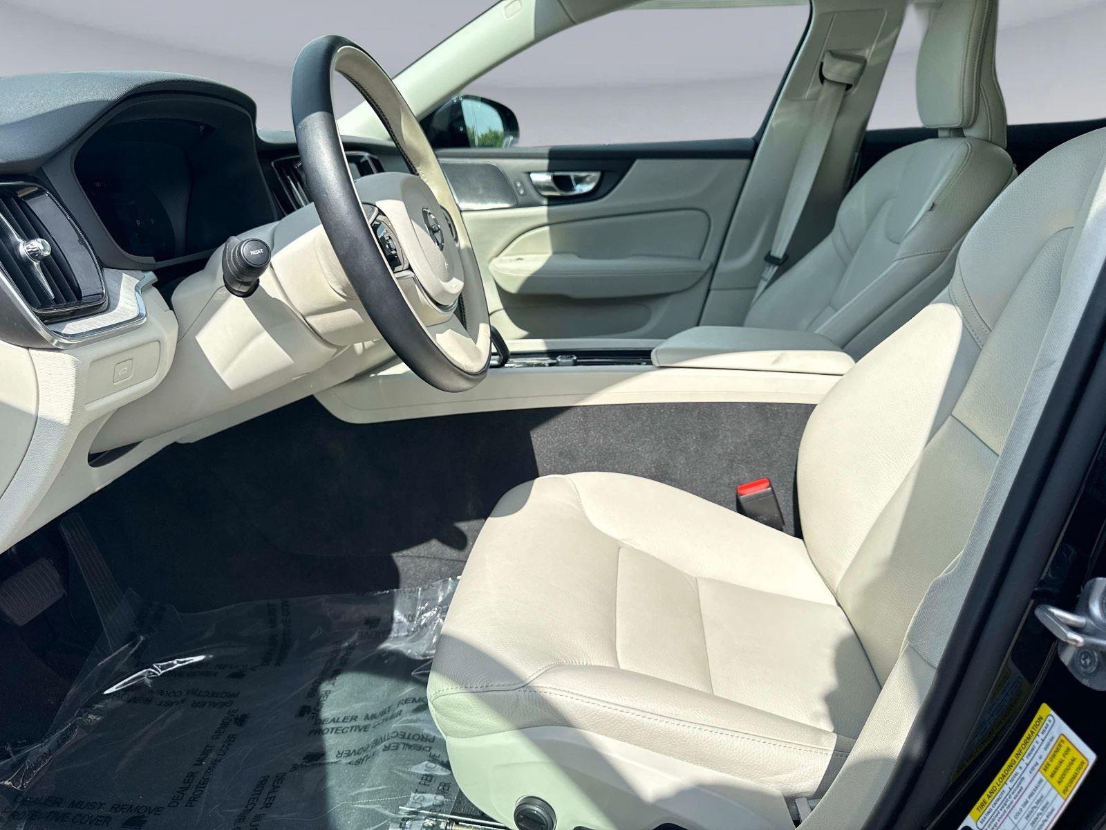 2025 Volvo V60 Cross Country Plus