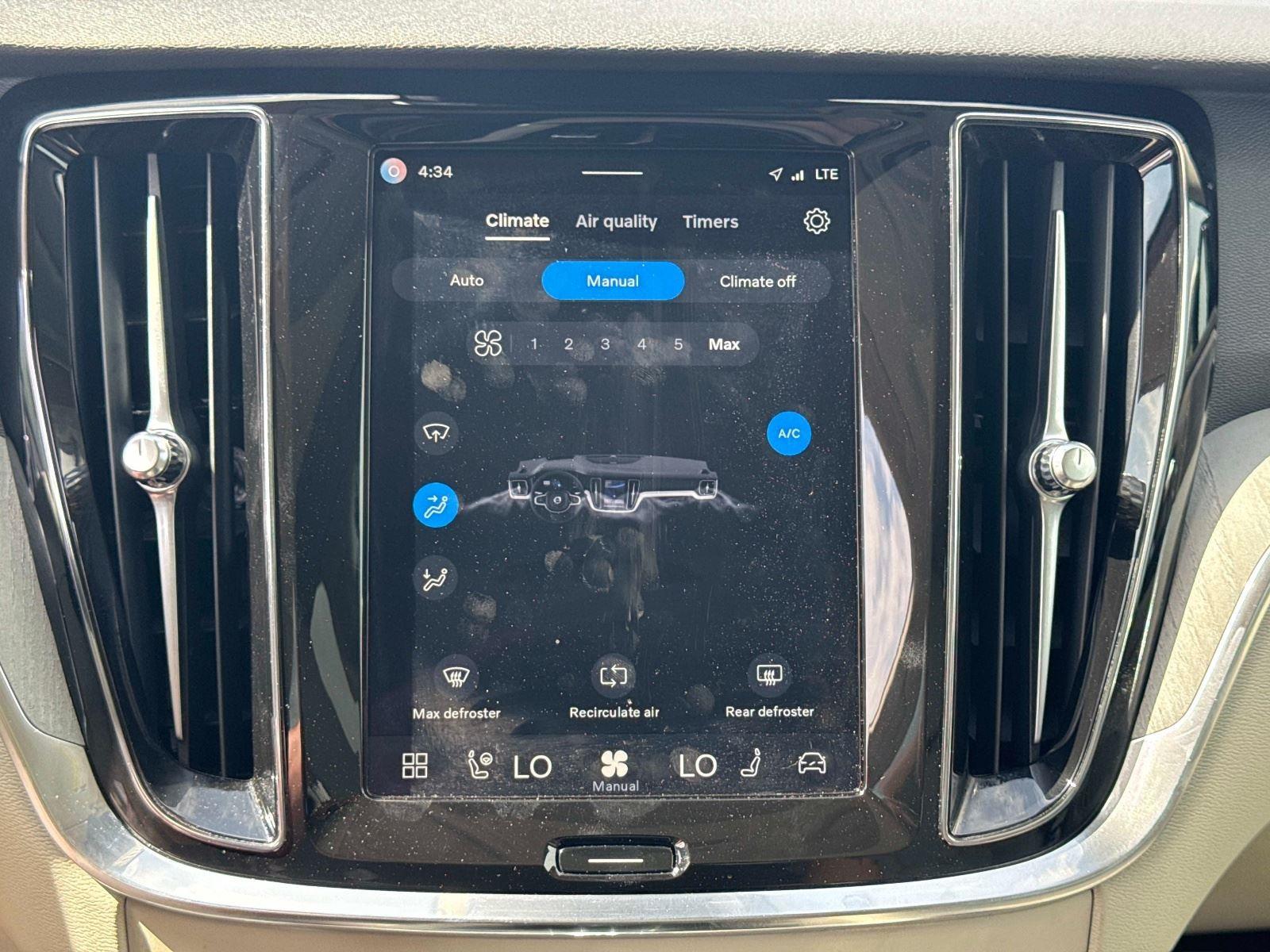 2025 Volvo V60 Cross Country Plus
