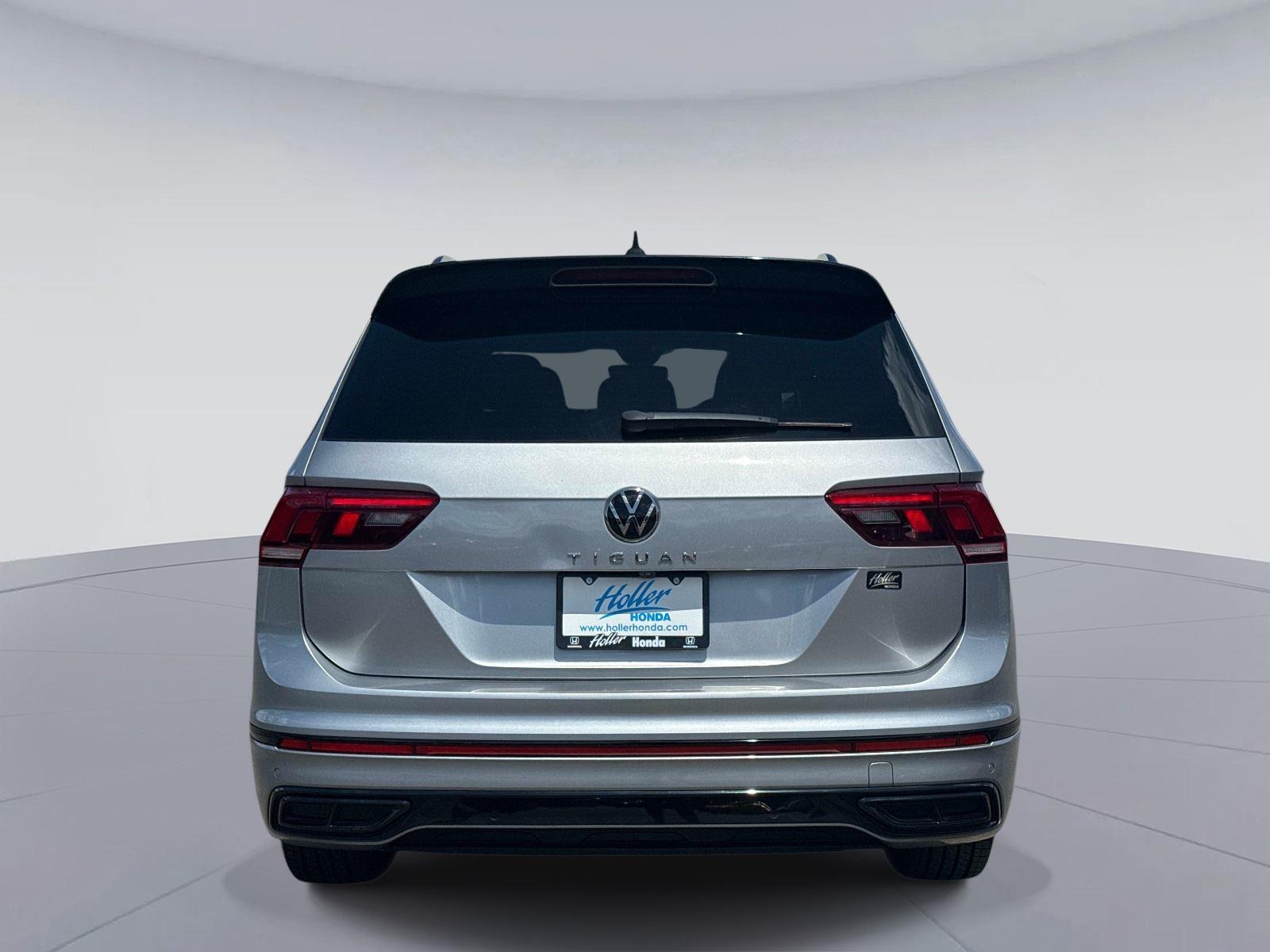 2022 Volkswagen Tiguan SE R-Line Black