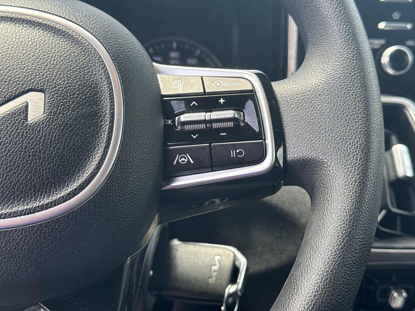2022 Kia Sorento LX