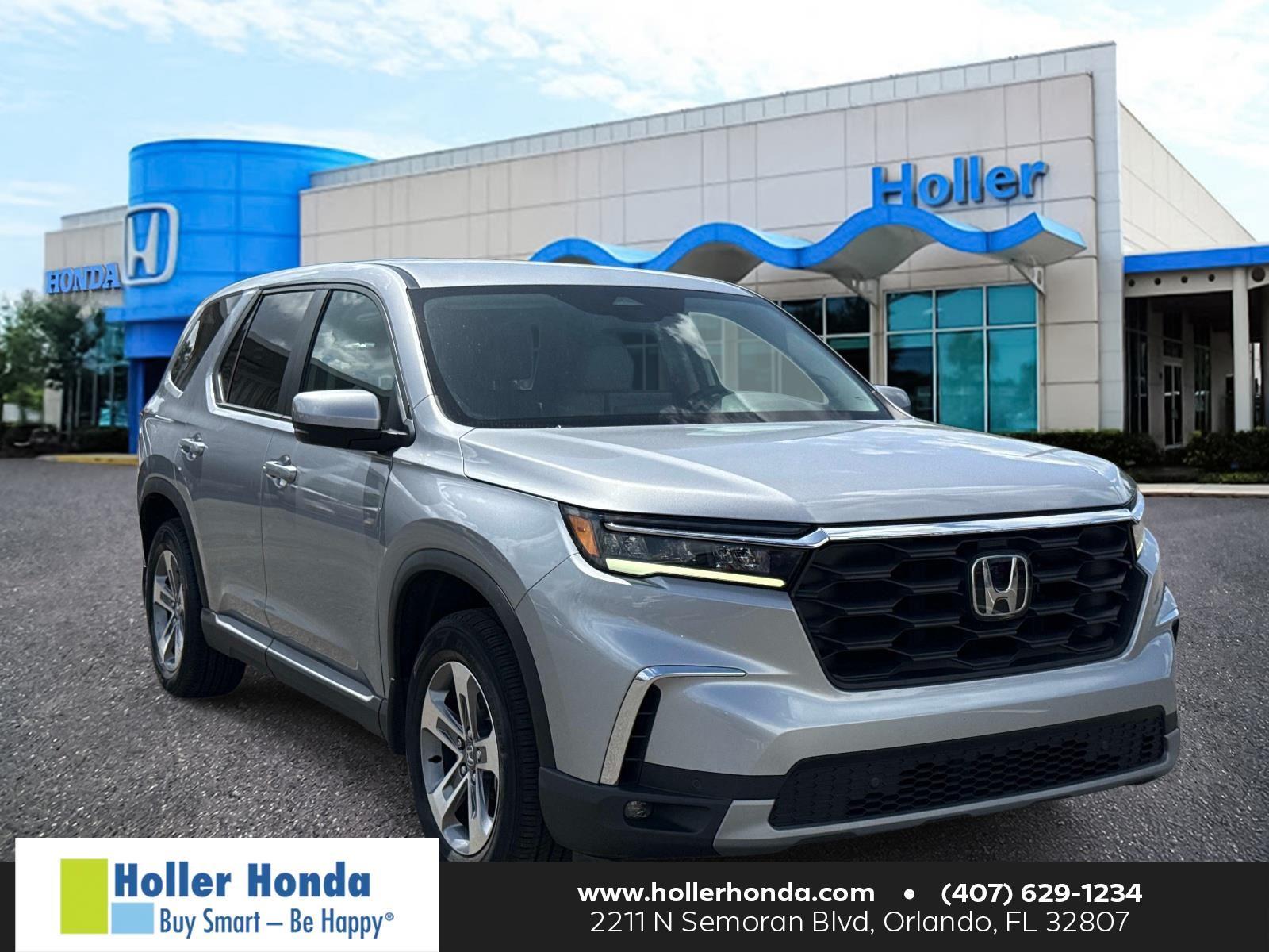 Lunar Silver Metallic 2023 Honda Pilot SUV / Crossover Front-Wheel Drive Automatic