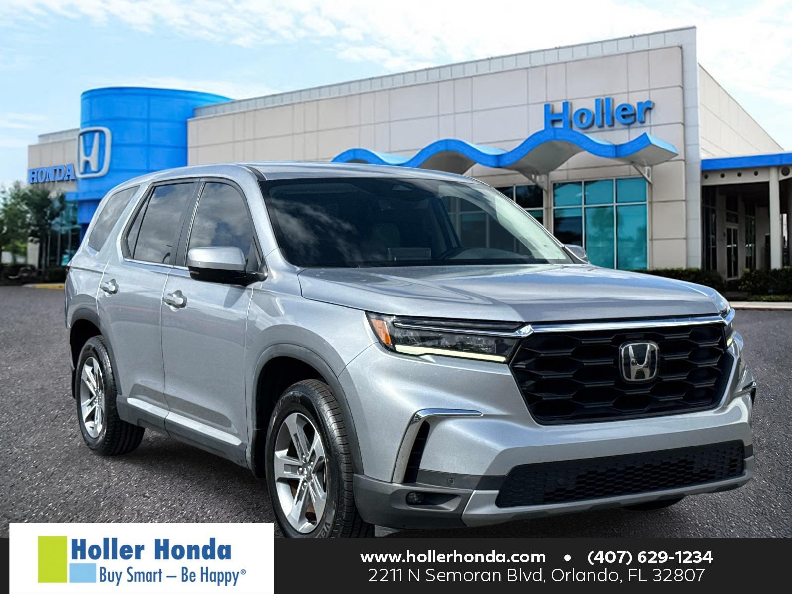 Lunar Silver Metallic 2023 Honda Pilot SUV / Crossover Front-Wheel Drive Automatic