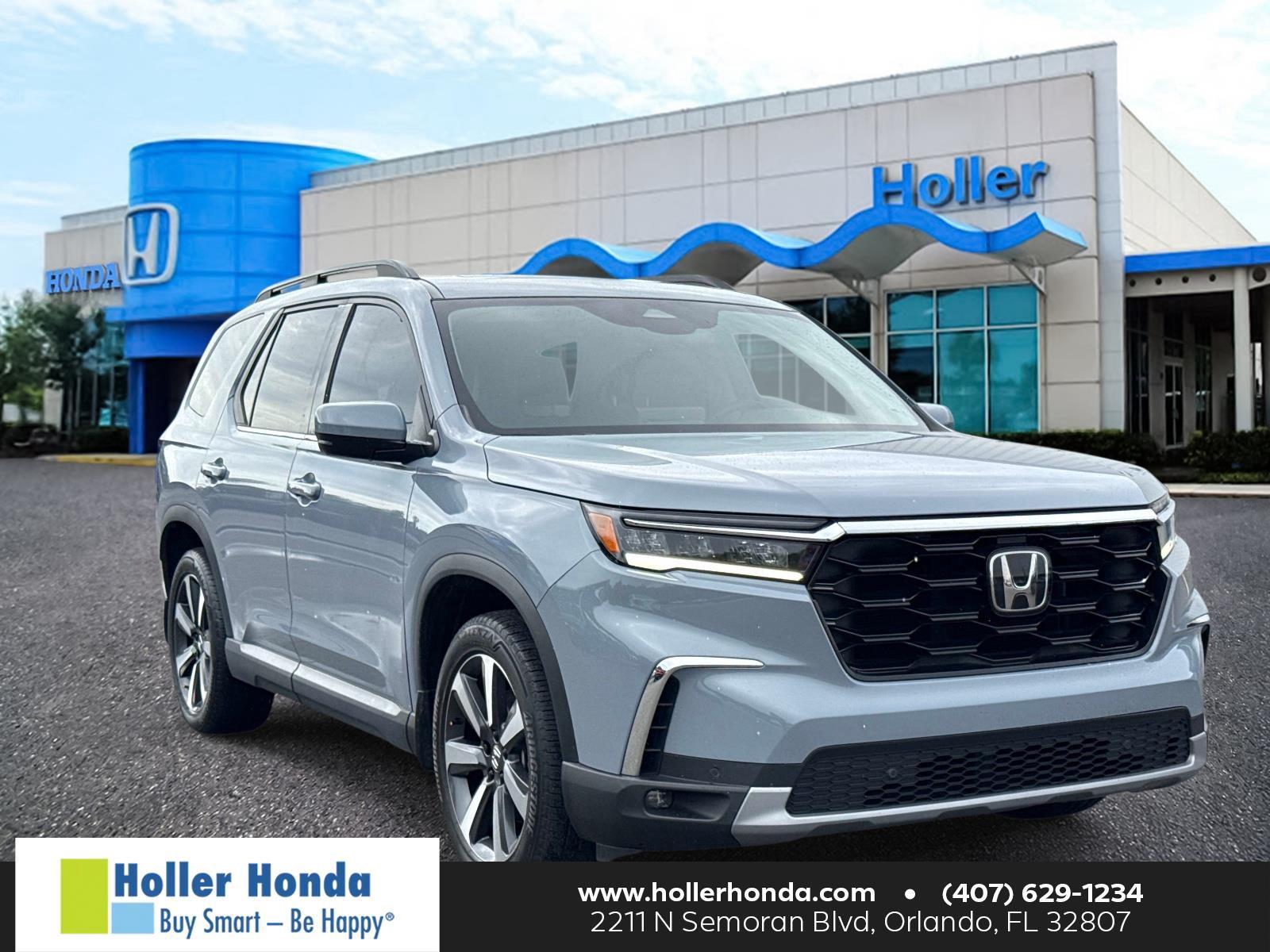 Sonic Gray Pearl 2024 Honda Pilot SUV / Crossover All-Wheel Drive Automatic