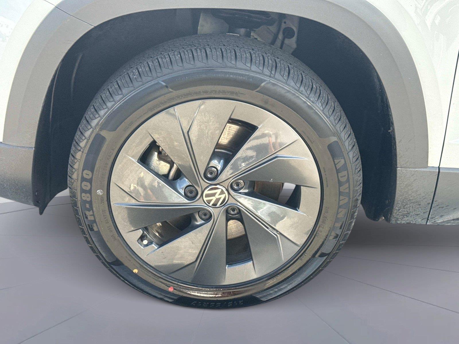 2025 Volkswagen Taos S