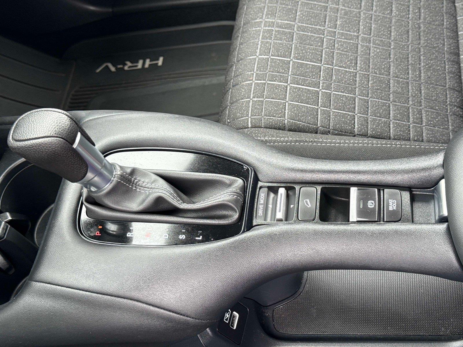 2023 HONDA HR-V LX