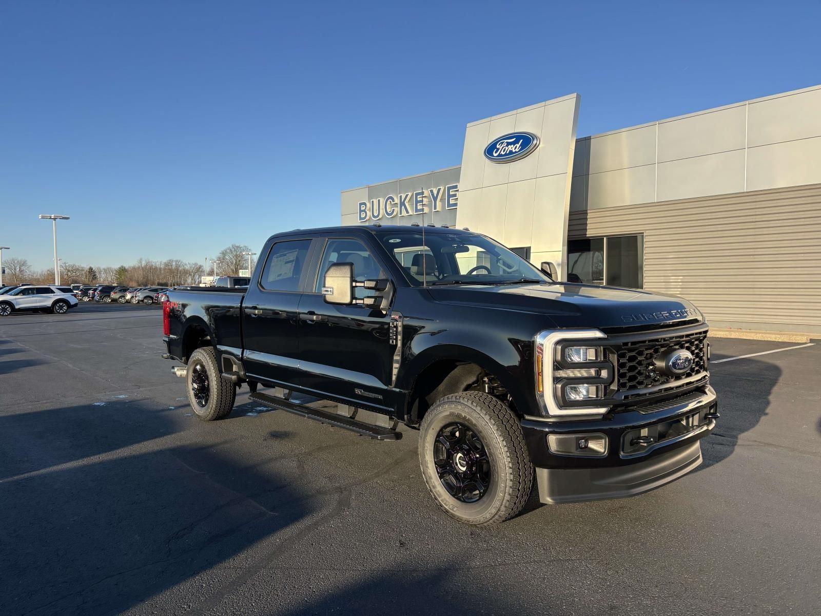 Agate Black 2026 Ford F-250 Super Duty XL Crew Cab 4WD Pickup Truck Four-Wheel Drive Automatic