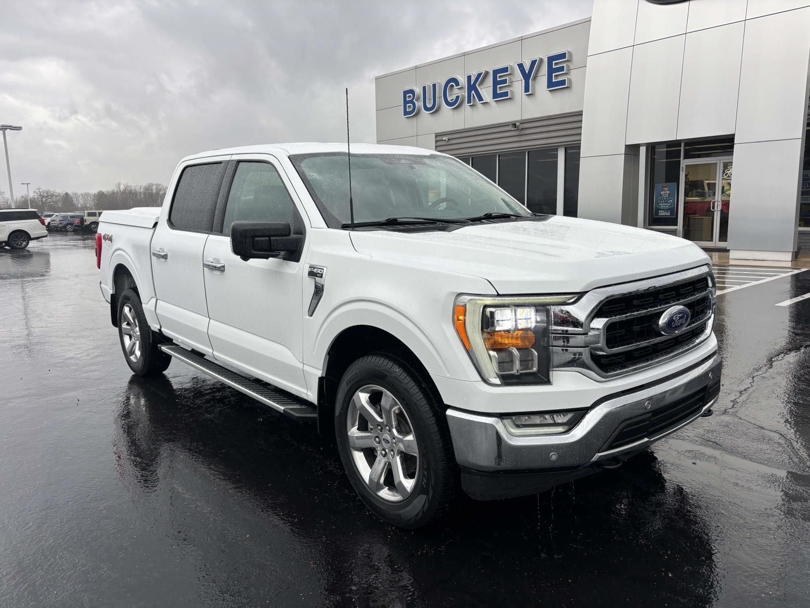 Oxford White 2022 Ford F-150 XLT SuperCrew 4WD Pickup Truck Four-Wheel Drive Automatic