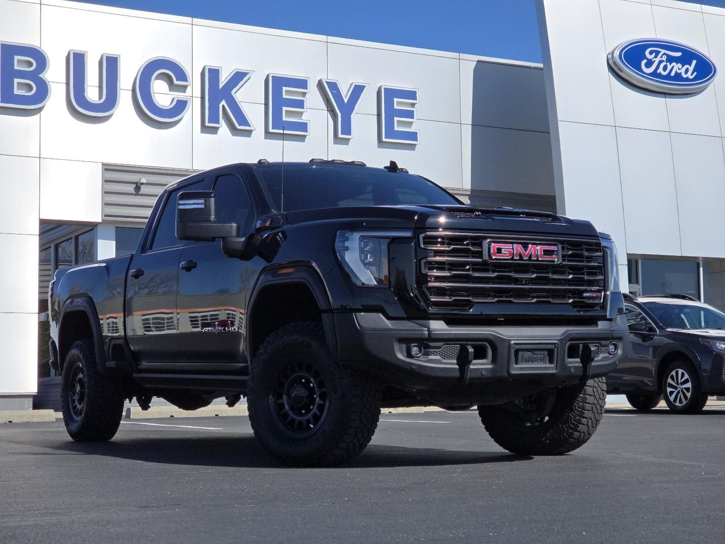 Onyx Black 2024 GMC Sierra 2500HD AT4X Crew Cab 4WD Pickup Truck Four-Wheel Drive Automatic