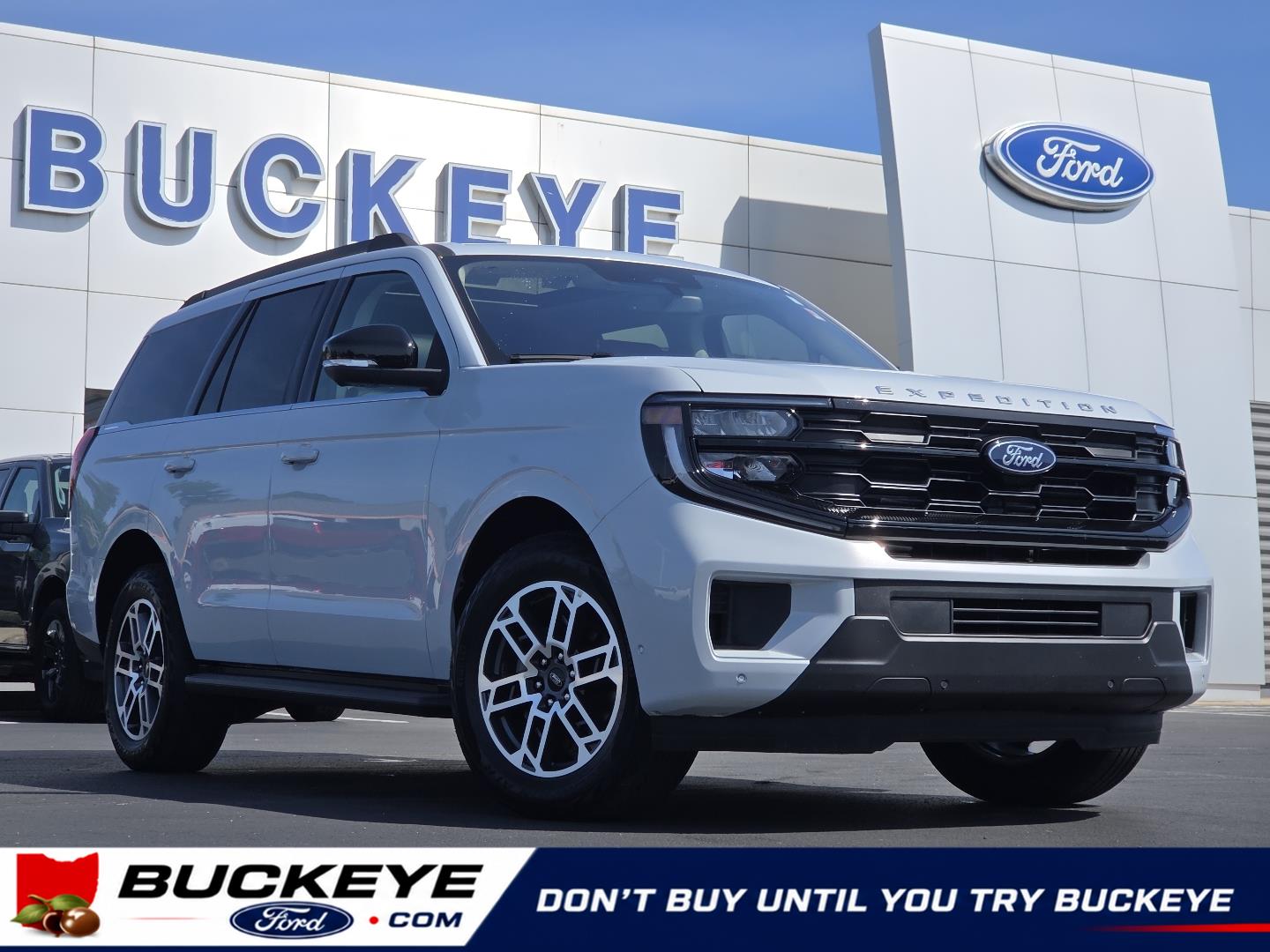 Space Silver 2025 Ford Expedition Active 4WD SUV / Crossover Four-Wheel Drive Automatic