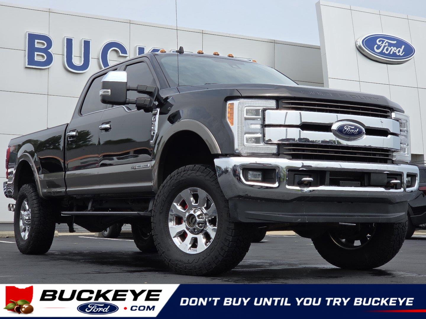 Agate Black/Stone Gray 2019 Ford F-350 Super Duty Pickup Truck Four-Wheel Drive 6-Speed Automatic