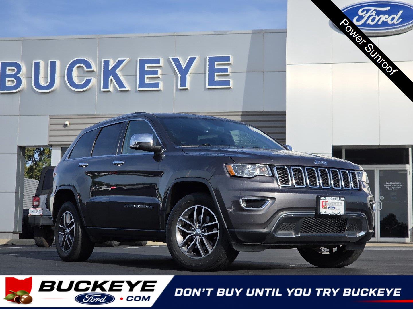 Gray (Granite Crystal Metallic Clearcoat) 2018 Jeep Grand Cherokee SUV / Crossover Four-Wheel Drive 8-Speed Automatic