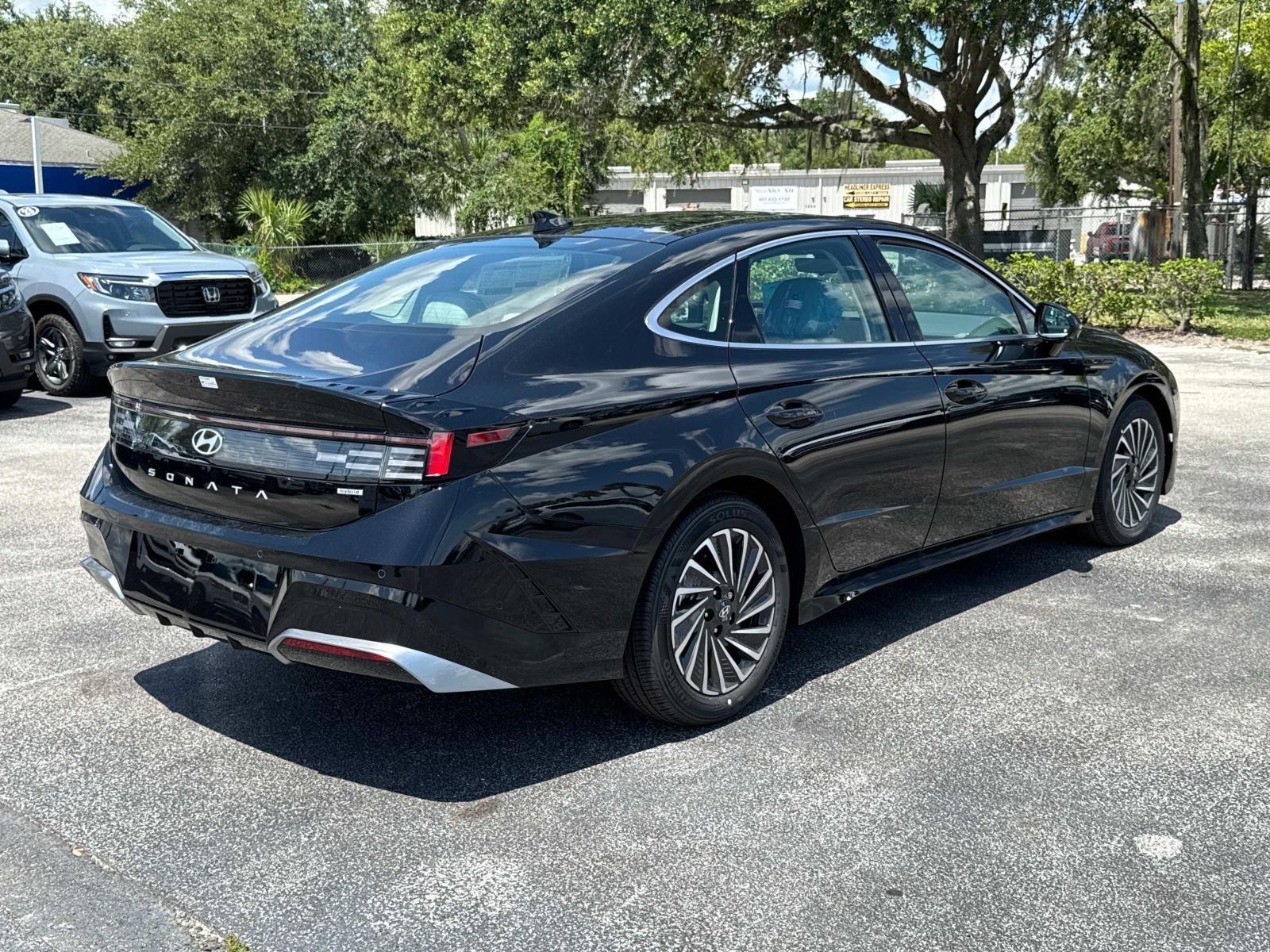 2025 Hyundai Sonata Hybrid Limited
