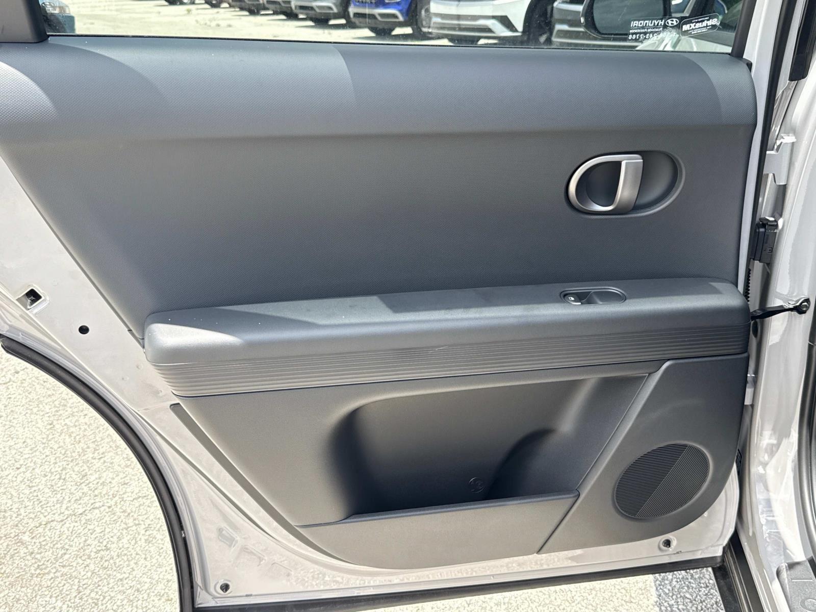 2025 Hyundai IONIQ 5 SE