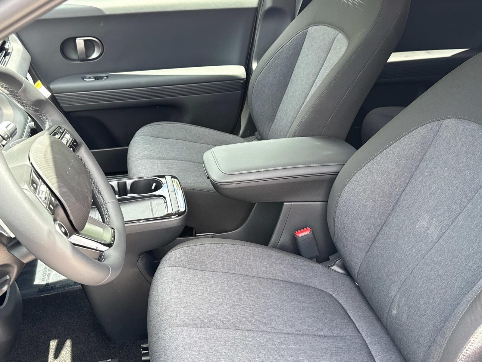 2025 Hyundai IONIQ 5 SE