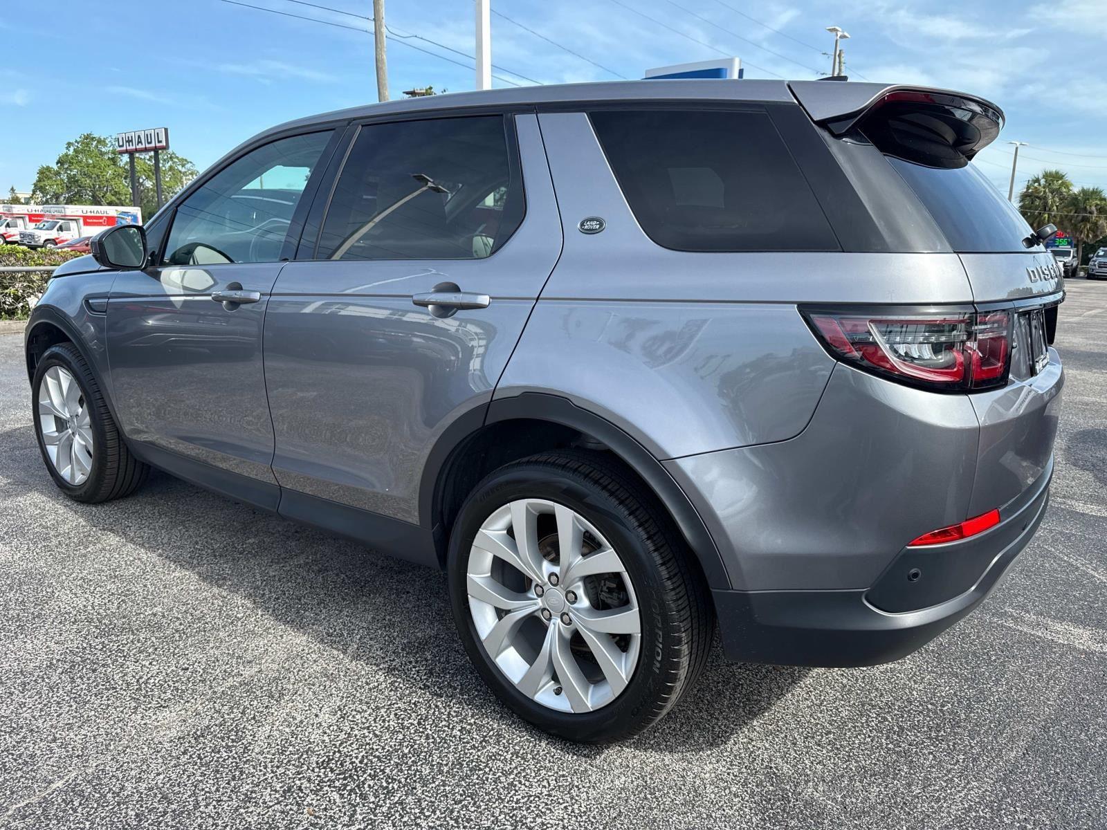 2020 Land Rover Discovery Sport SE photo 4