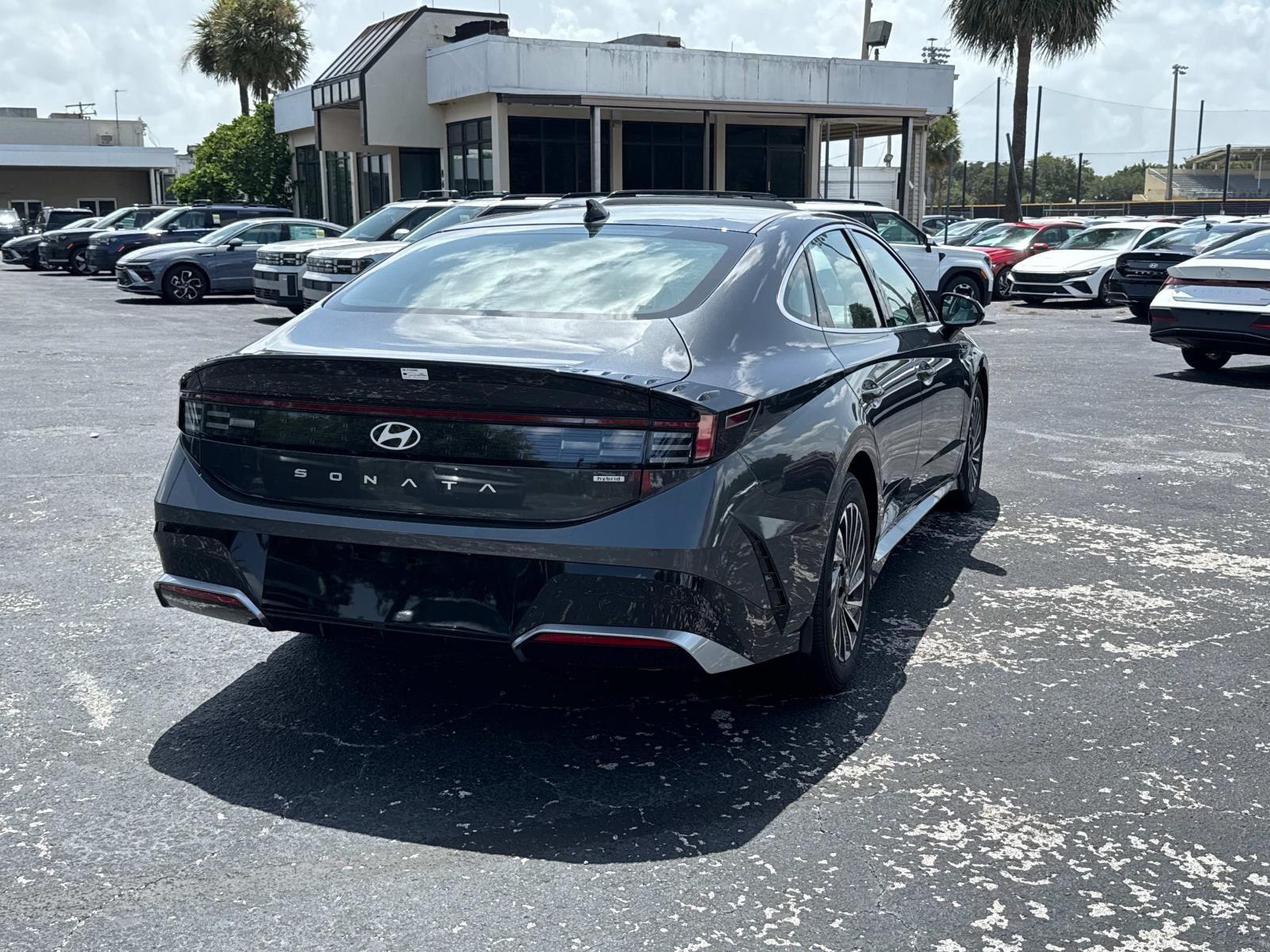 2025 Hyundai Sonata Hybrid SEL
