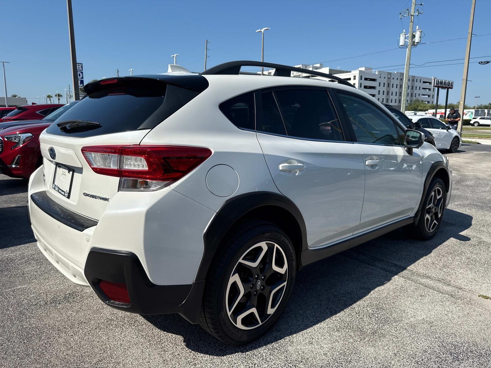 2019 Subaru Crosstrek Limited photo 2