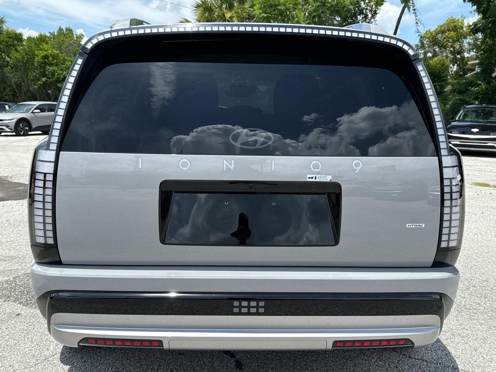 2026 Hyundai Ioniq SEL photo 3