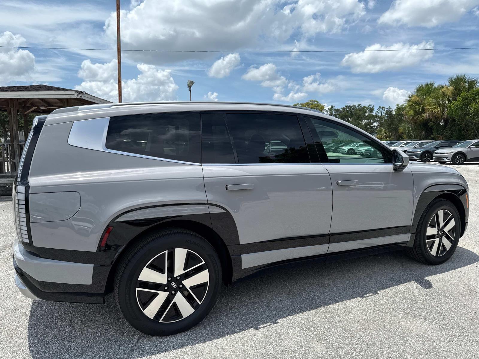 2026 Hyundai Ioniq SEL photo 2