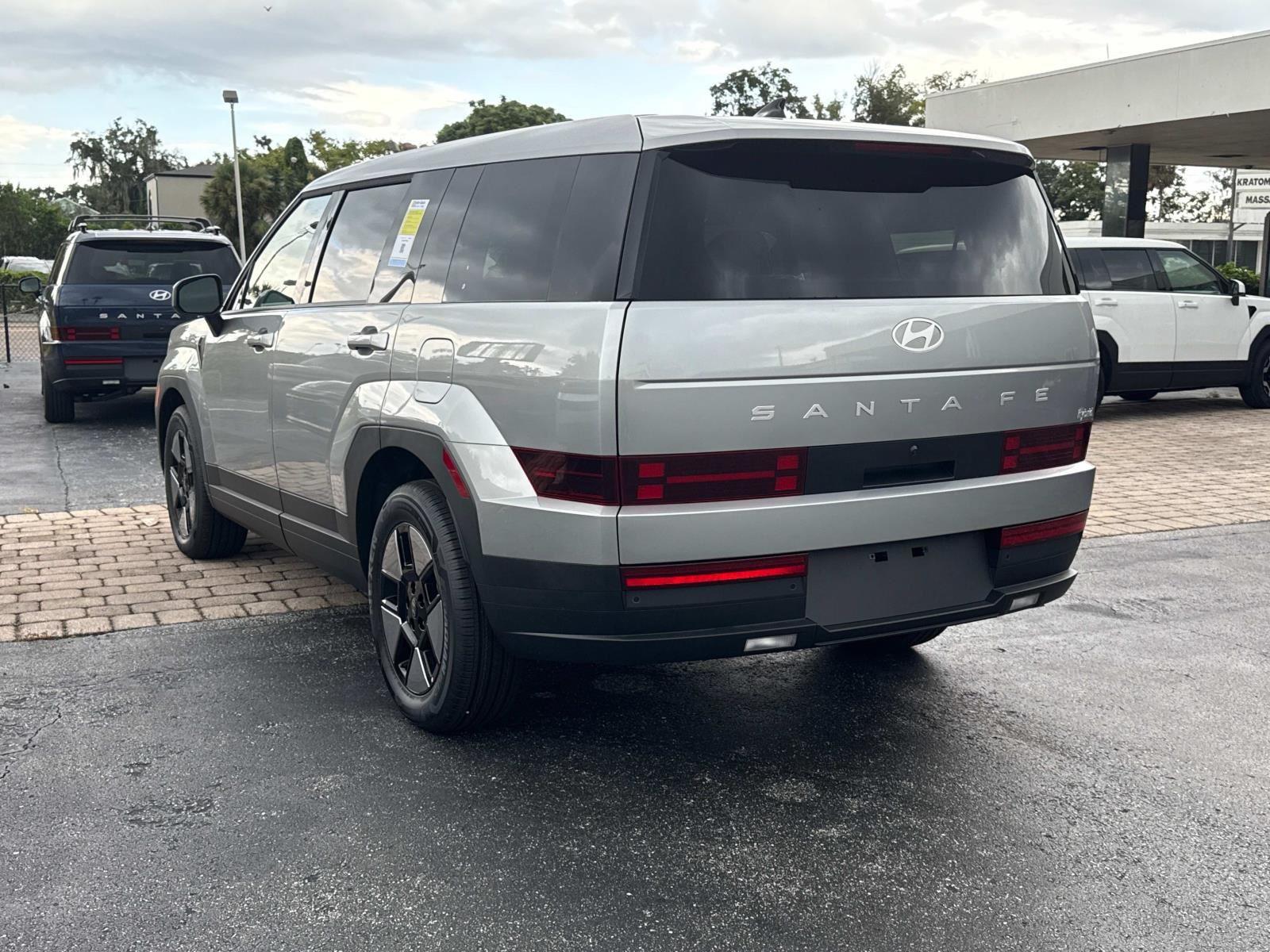 2026 Hyundai Santa Fe Hybrid SE