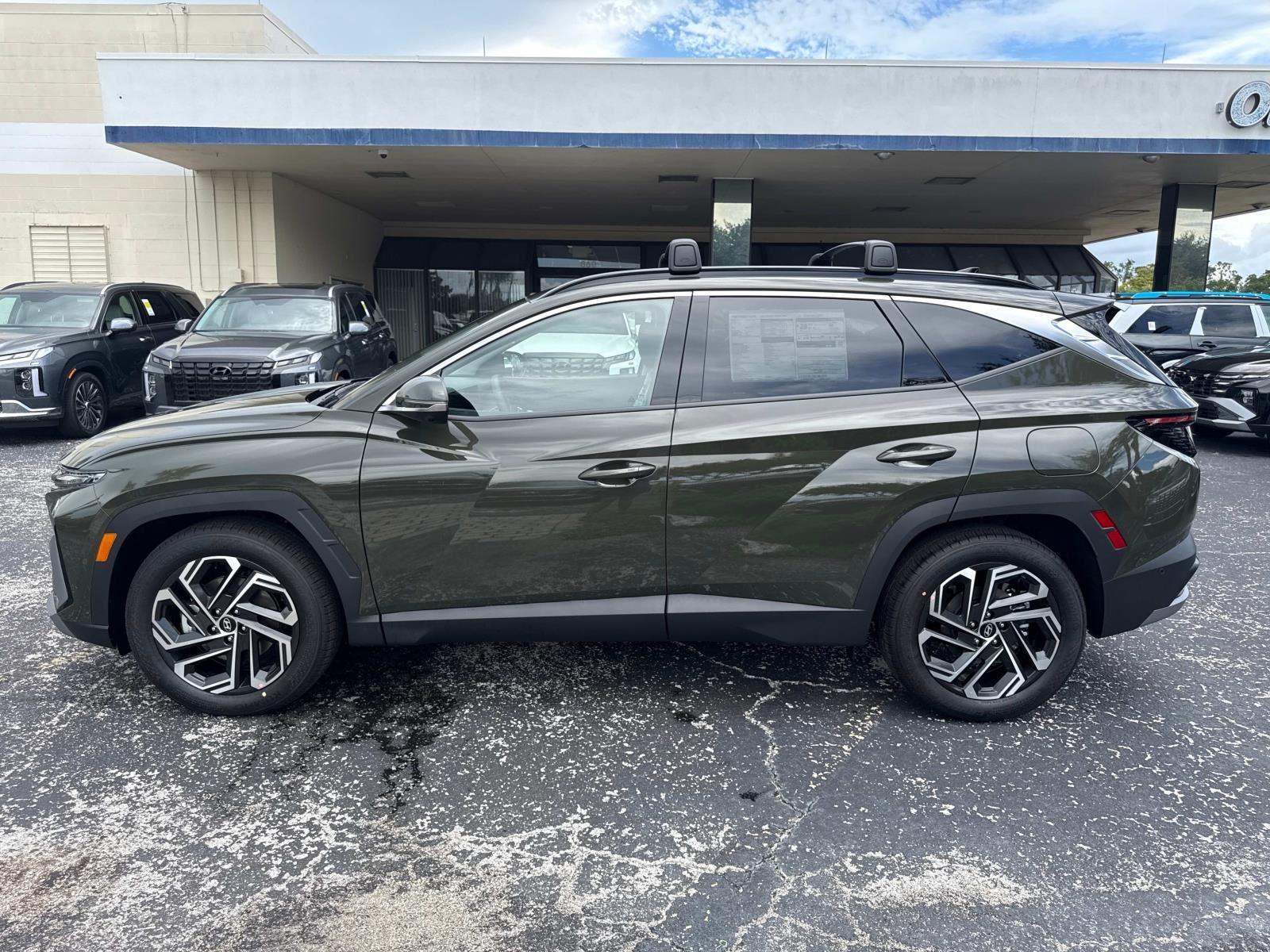 2025 Hyundai Tucson Limited photo 3