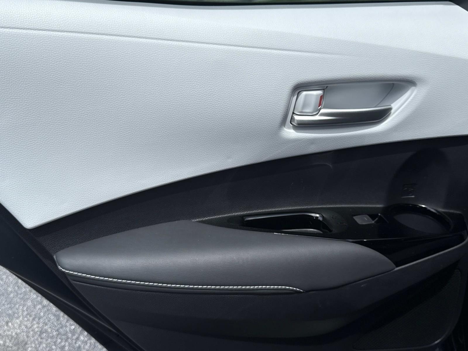 2021 Toyota Corolla Hatchback SE