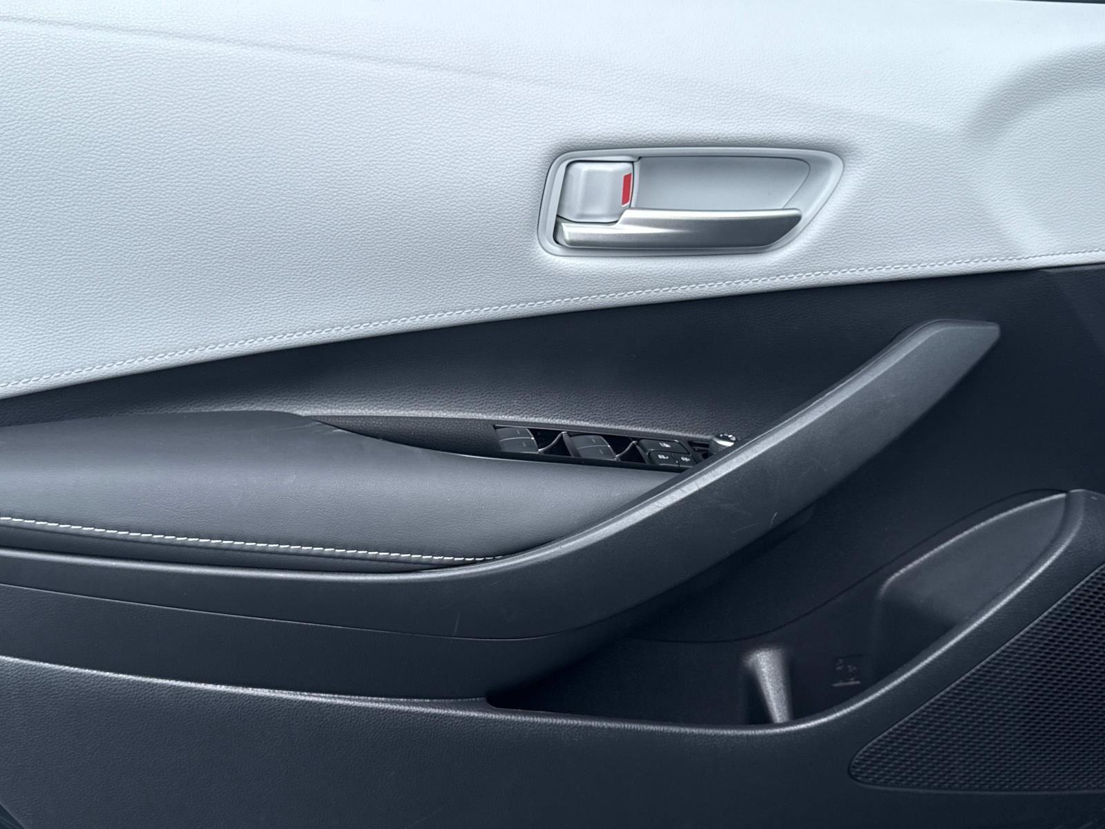 2021 Toyota Corolla Hatchback SE