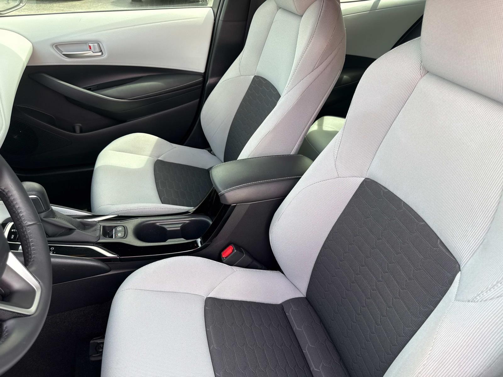 2021 Toyota Corolla Hatchback SE
