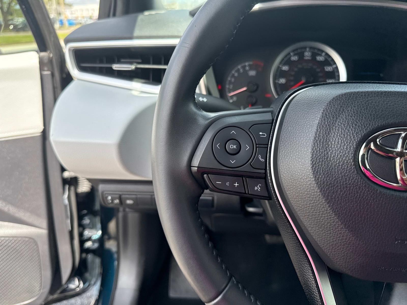 2021 Toyota Corolla Hatchback SE