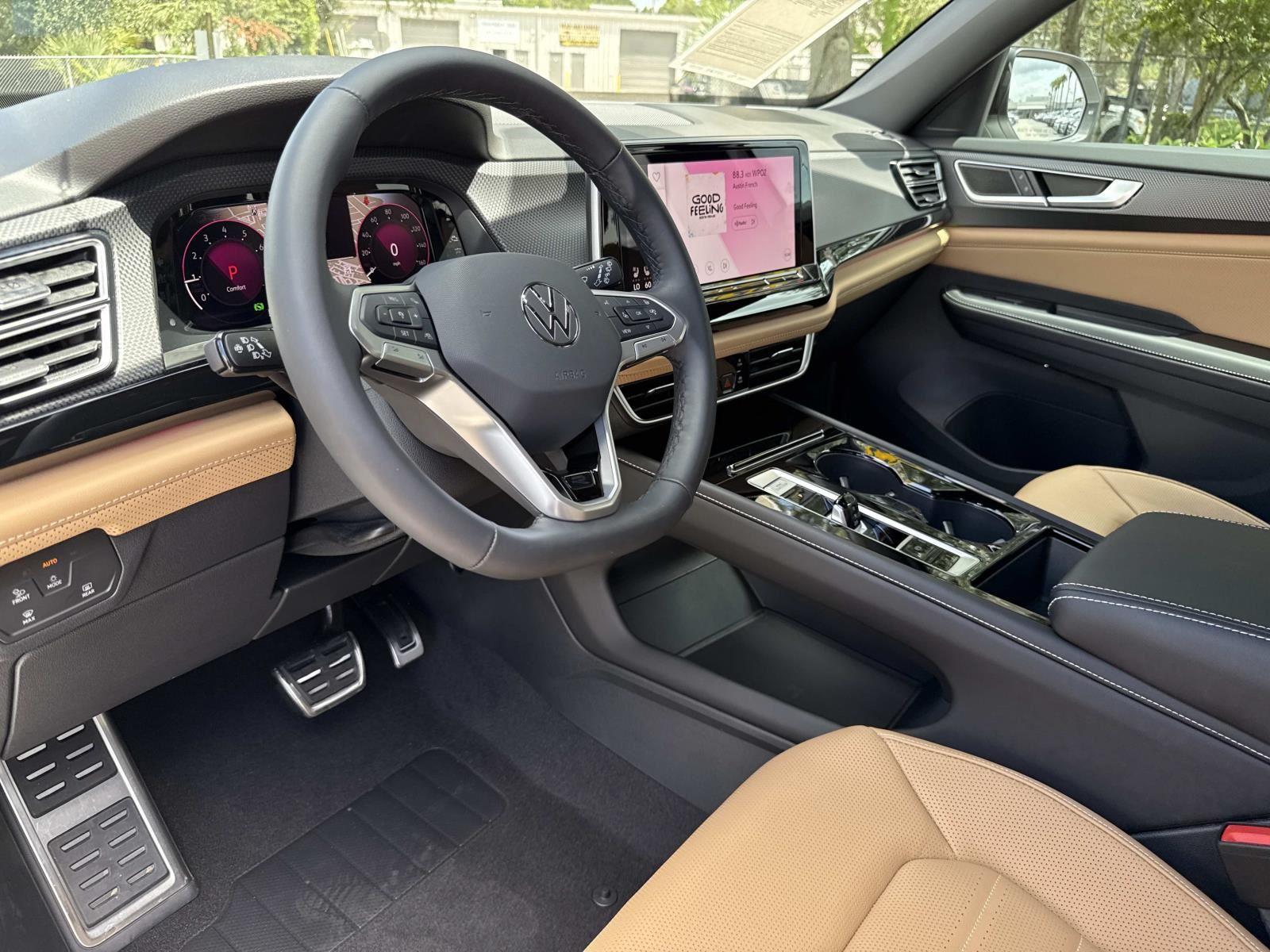 2025 Volkswagen Atlas Cross Sport 2.0T SEL R-Line Black