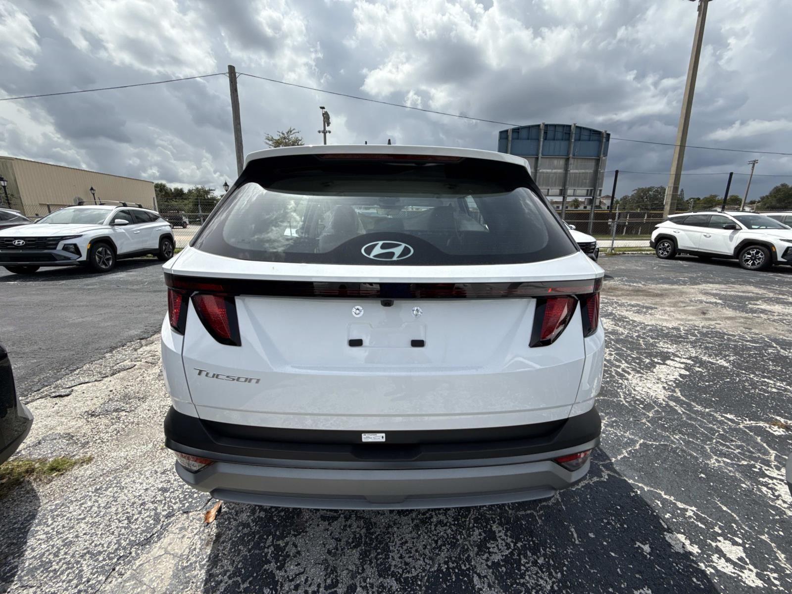 2026 Hyundai Tucson SE