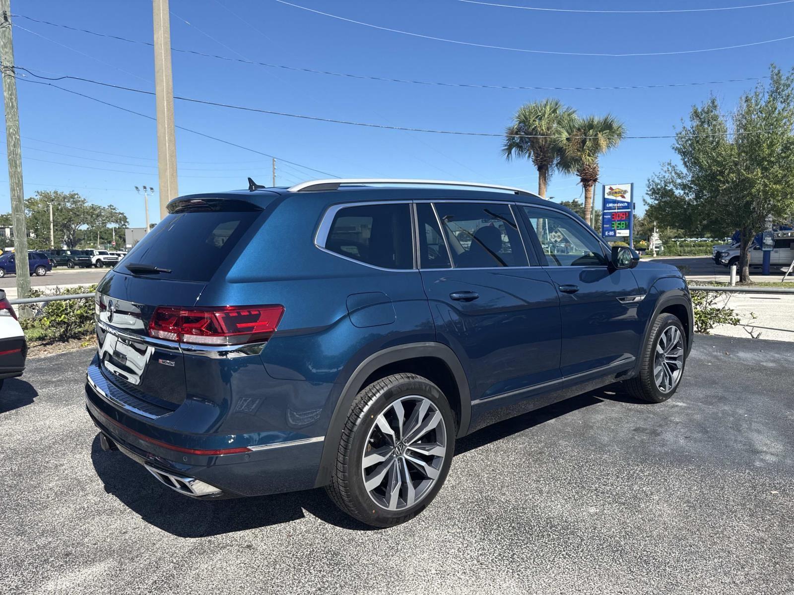 2022 Volkswagen Atlas 3.6L V6 SEL Premium R-Line