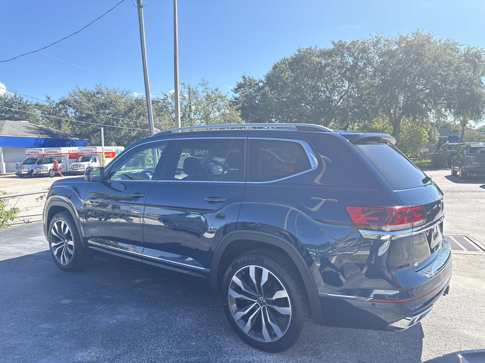 2022 Volkswagen Atlas 3.6L V6 SEL Premium R-Line