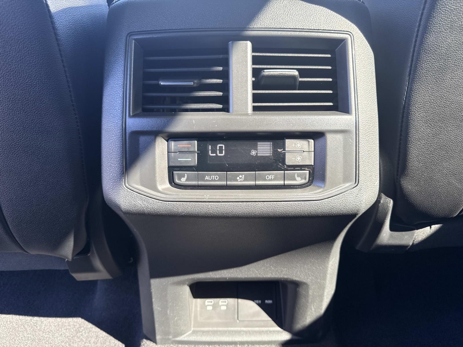 2022 Volkswagen Atlas 3.6L V6 SEL Premium R-Line