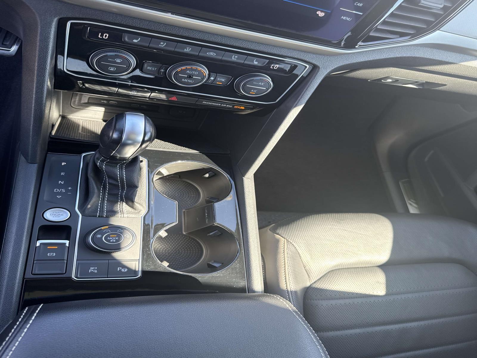 2022 Volkswagen Atlas 3.6L V6 SEL Premium R-Line
