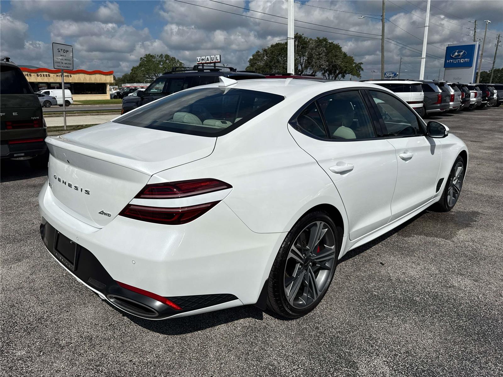 2025 Genesis G70 2.5T