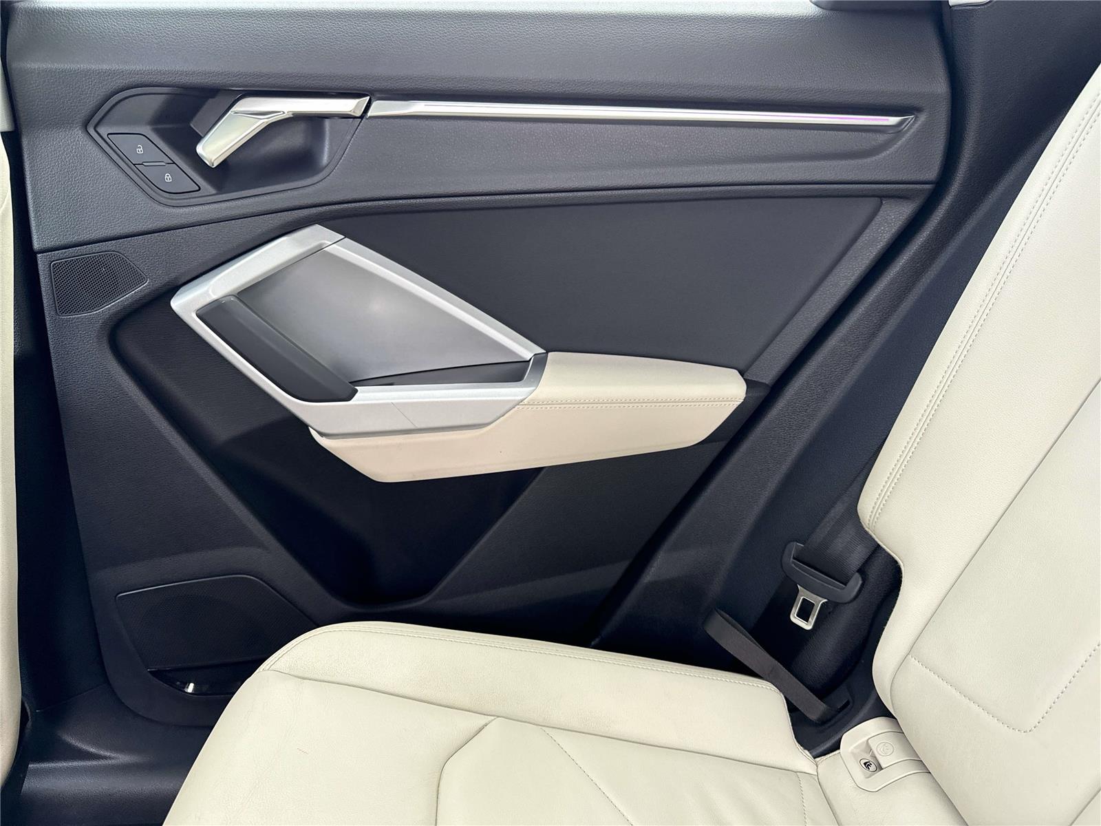 2022 Audi Q3 S line Premium Plus photo 10