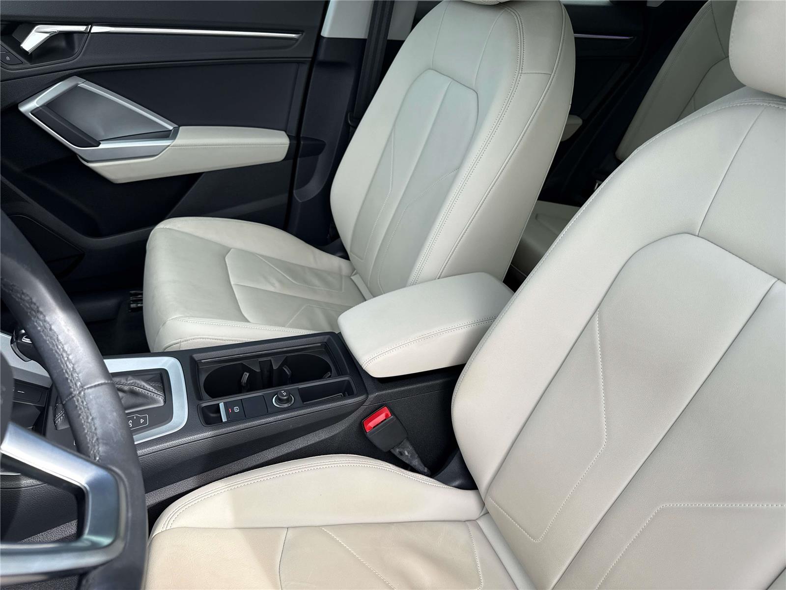 2022 Audi Q3 S line Premium Plus photo 12