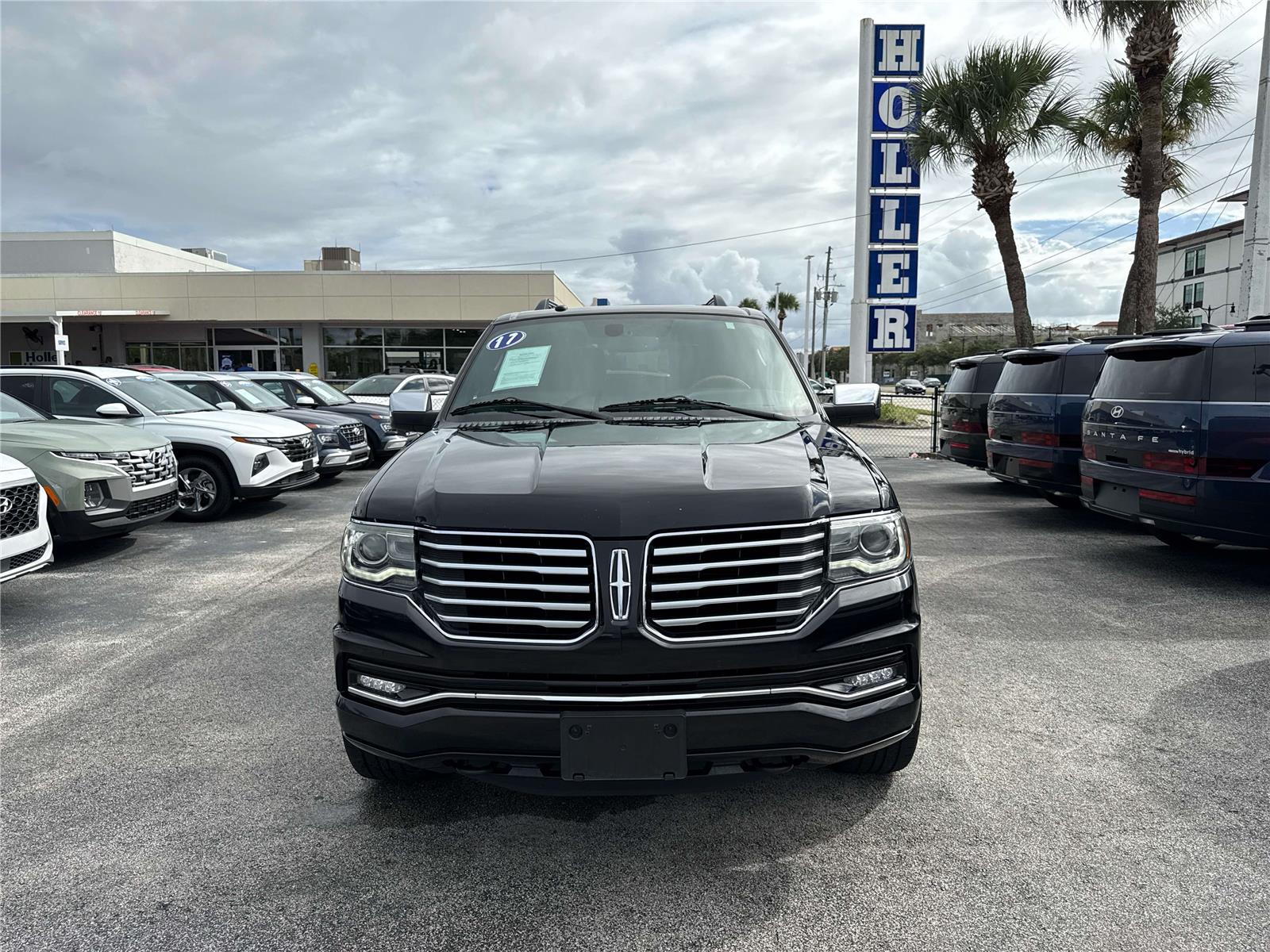 2017 Lincoln Navigator Select photo 6