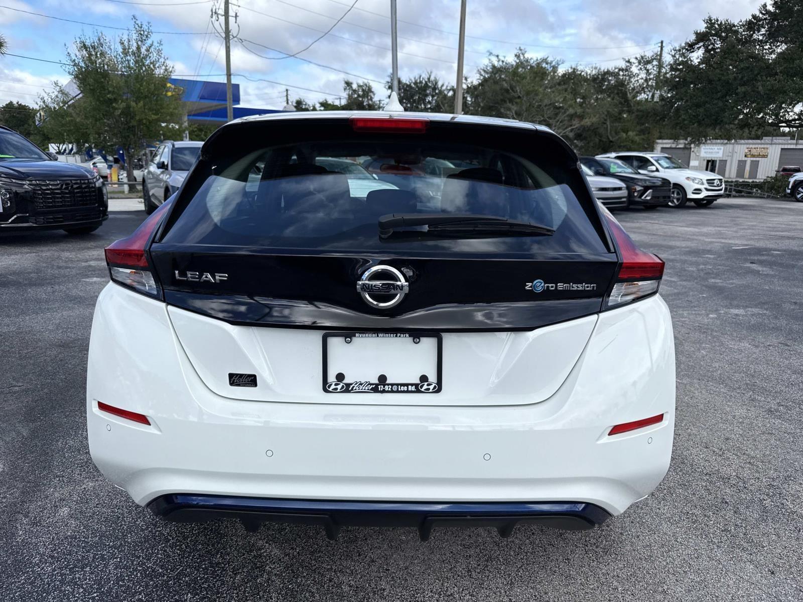 2022 Nissan LEAF S