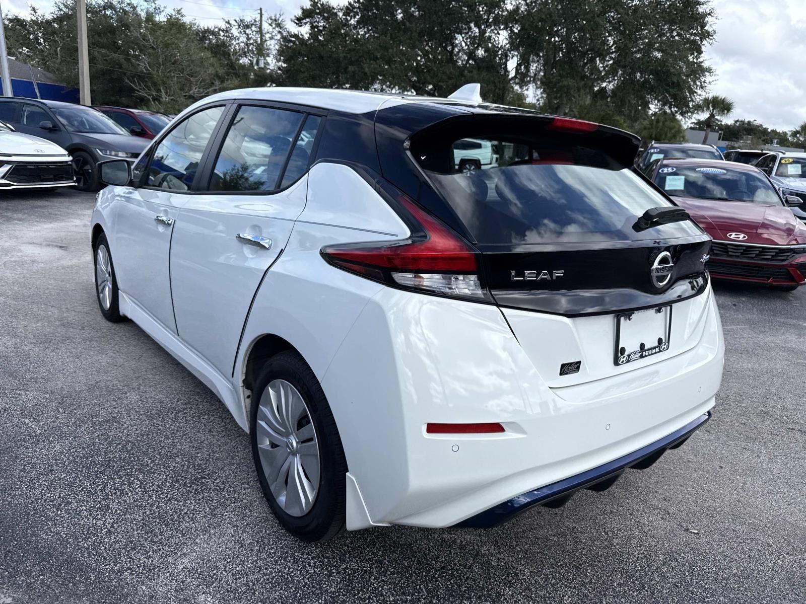 2022 Nissan LEAF S