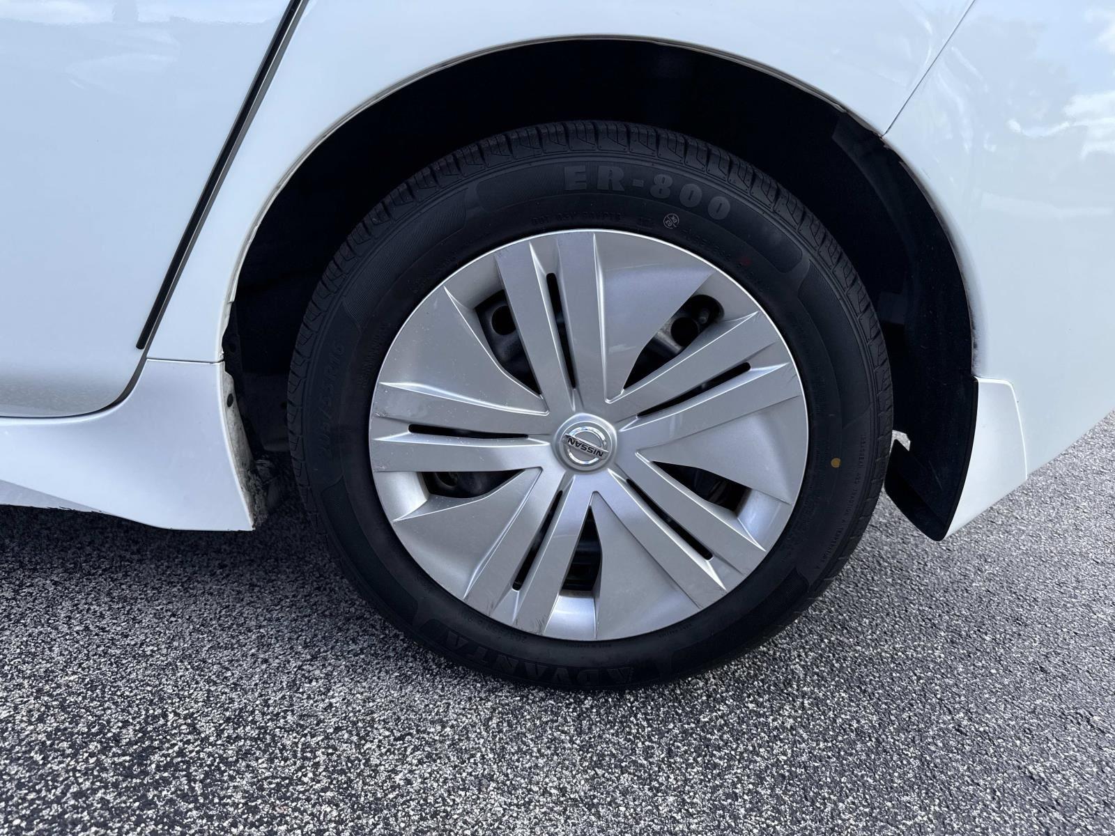 2022 Nissan LEAF S