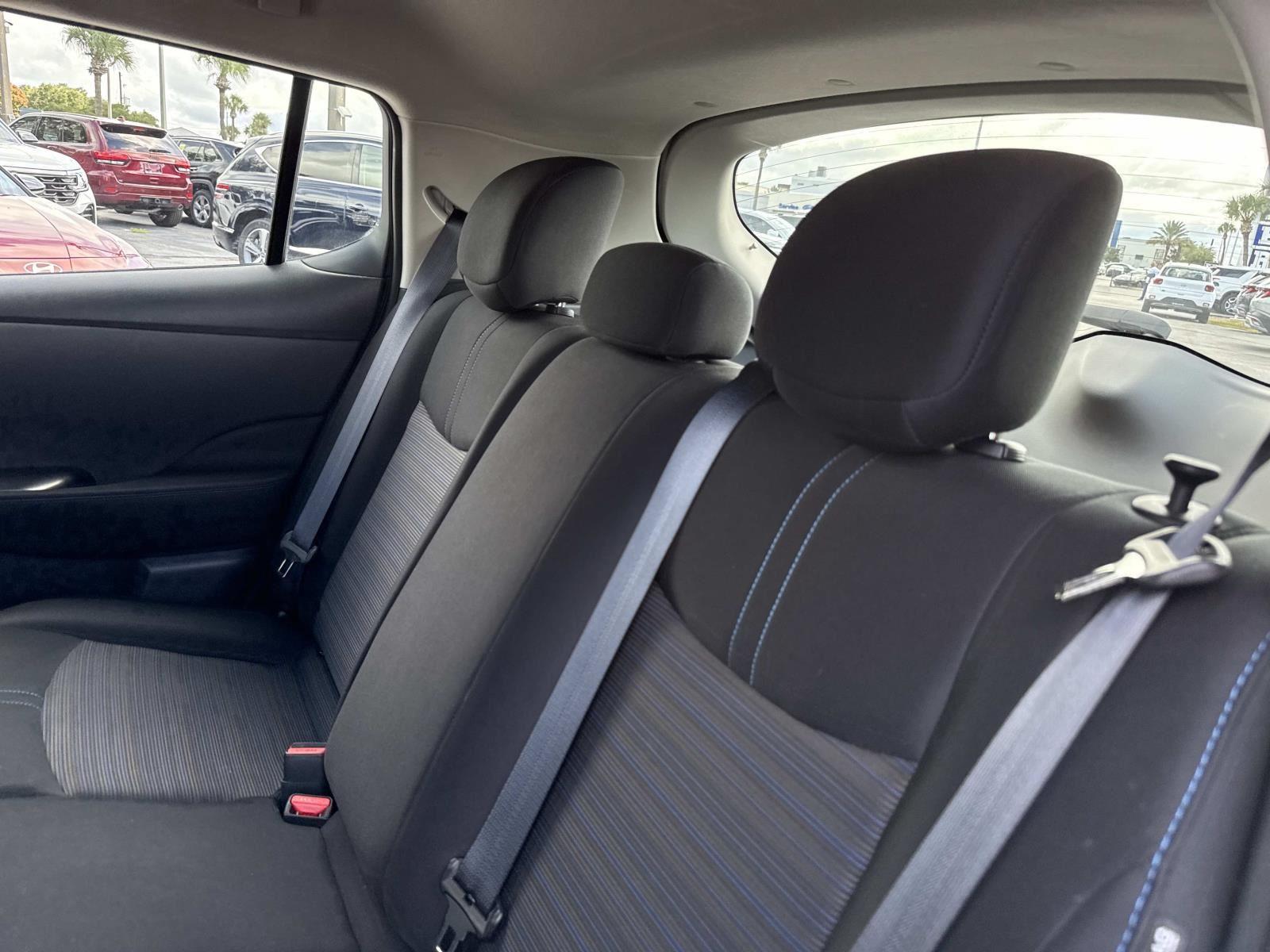 2022 Nissan LEAF S