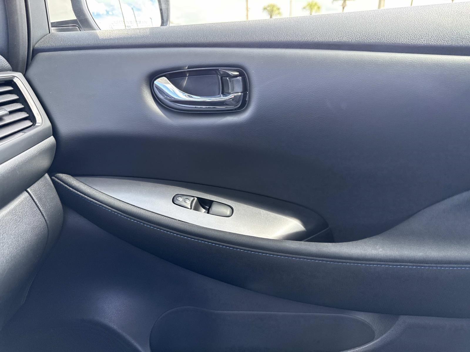 2022 Nissan LEAF S