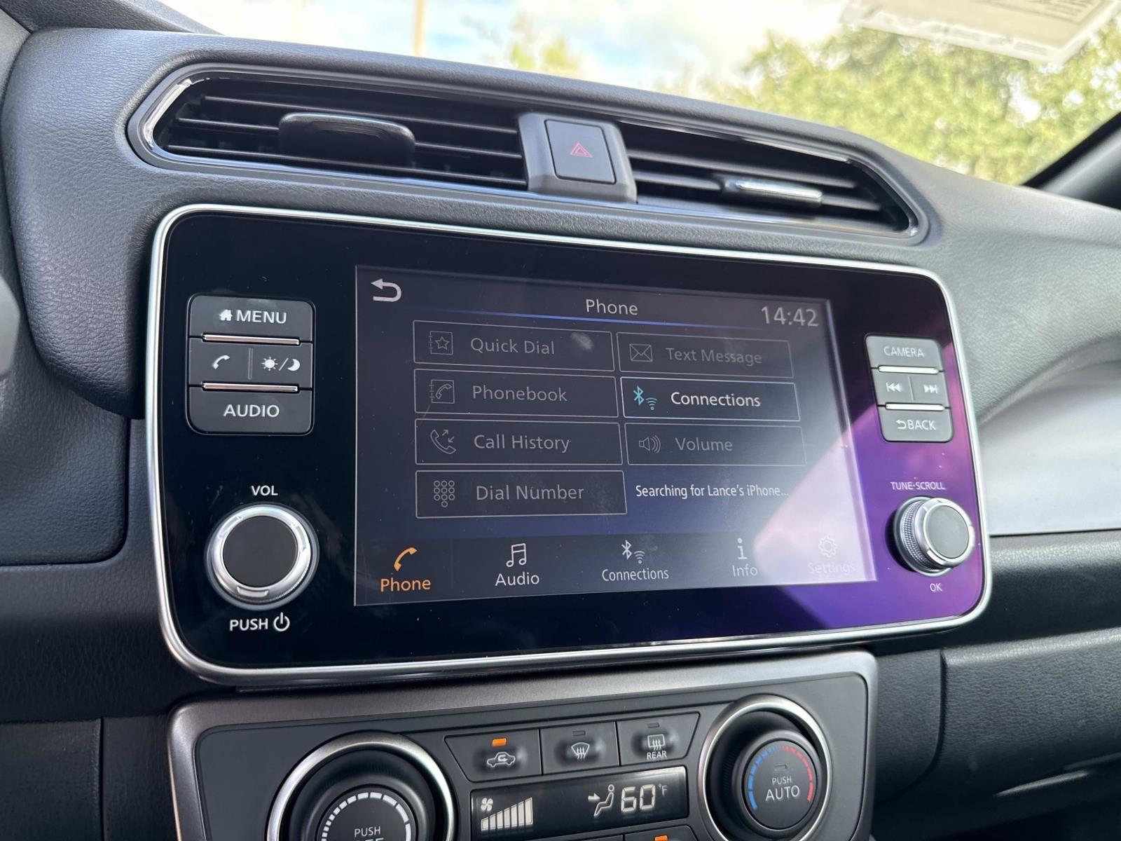 2022 Nissan LEAF S