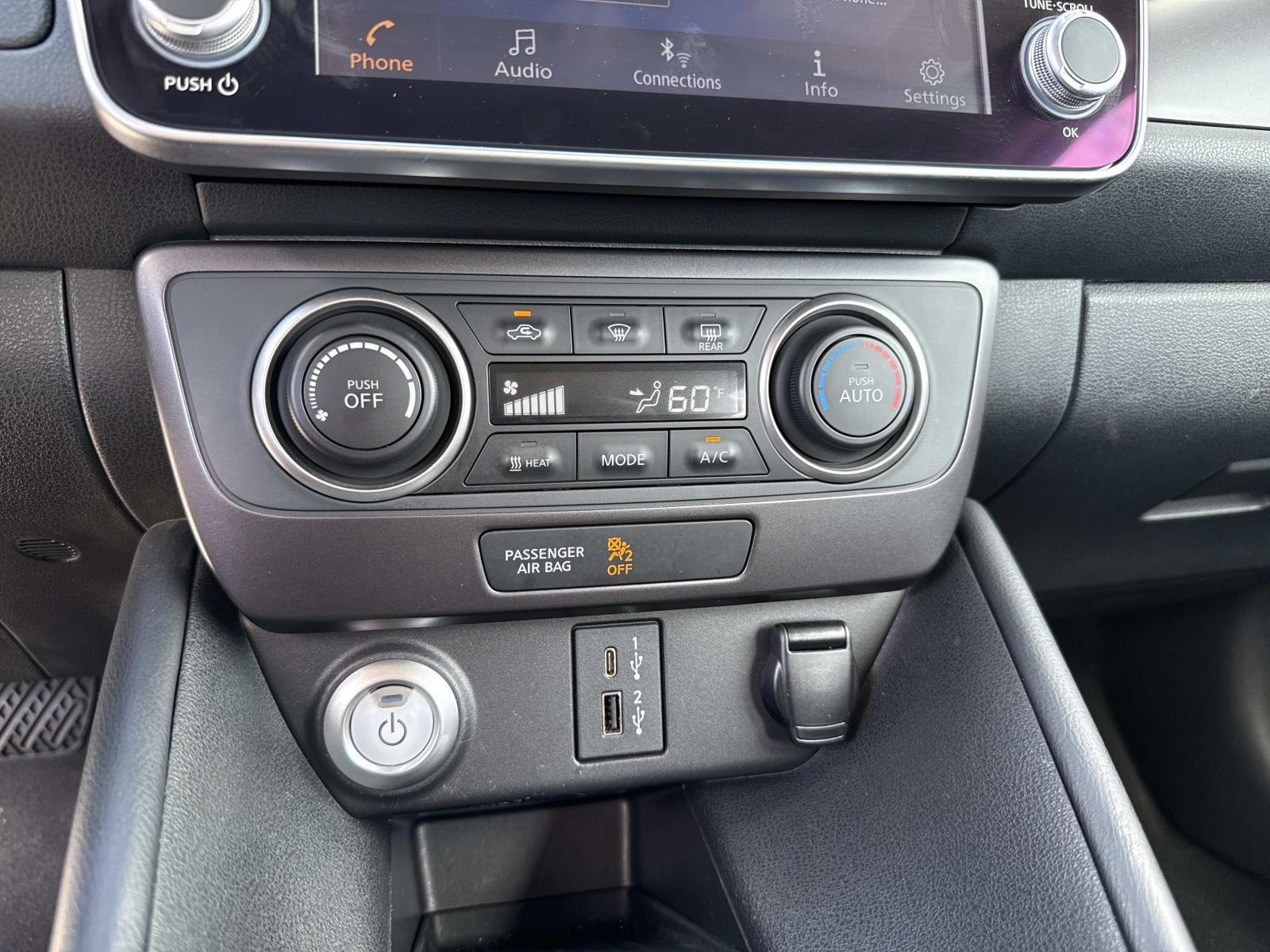 2022 Nissan LEAF S