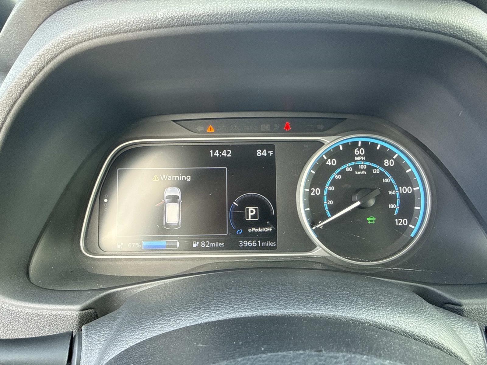 2022 Nissan LEAF S